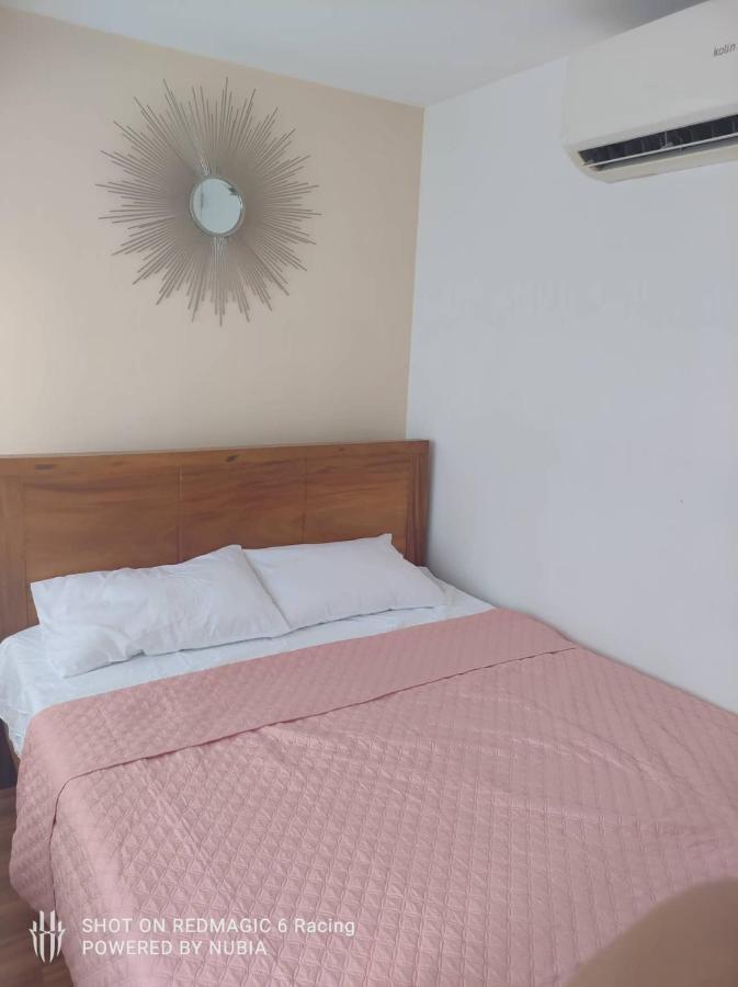 Fort Victoria Condominium Tower C Тагуиг Екстериор снимка